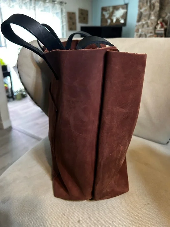 Women's Leather Tote Bag in Rustic Brown with Black Handles - Picture 4 of 5